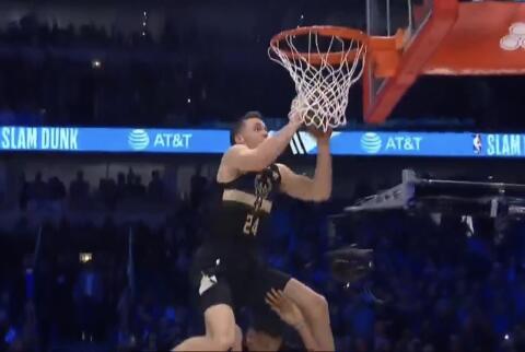  莫兰特暴力扣篮引争议，灰熊惜败鹈鹕  