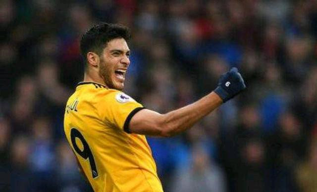  罗马队长佩莱格里尼远射破门，狼队主场艰难取胜