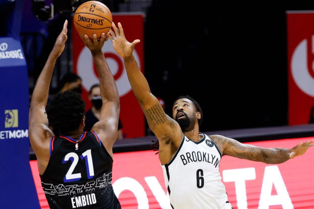  恩比德内线翻江倒海，七六人轻取公牛获三连胜